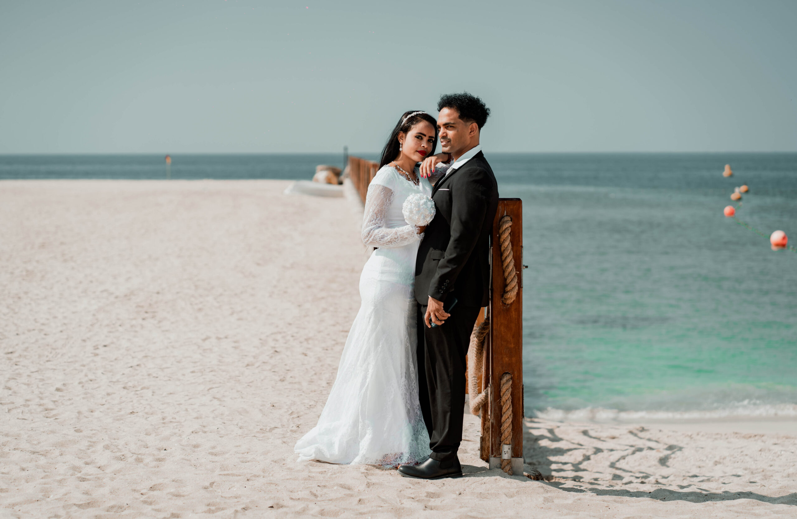 couple photoshoot in beach